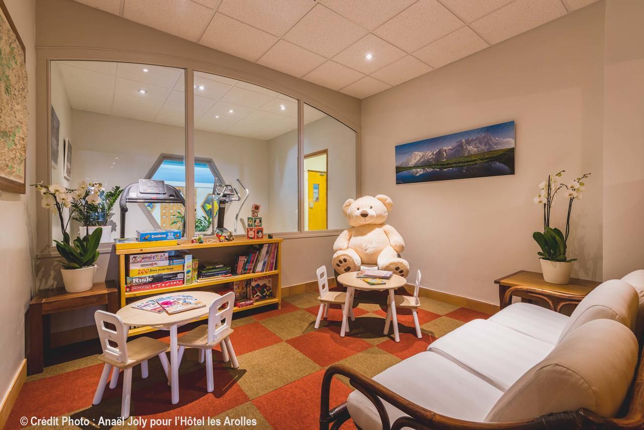 Les Arolles Hotel 3*