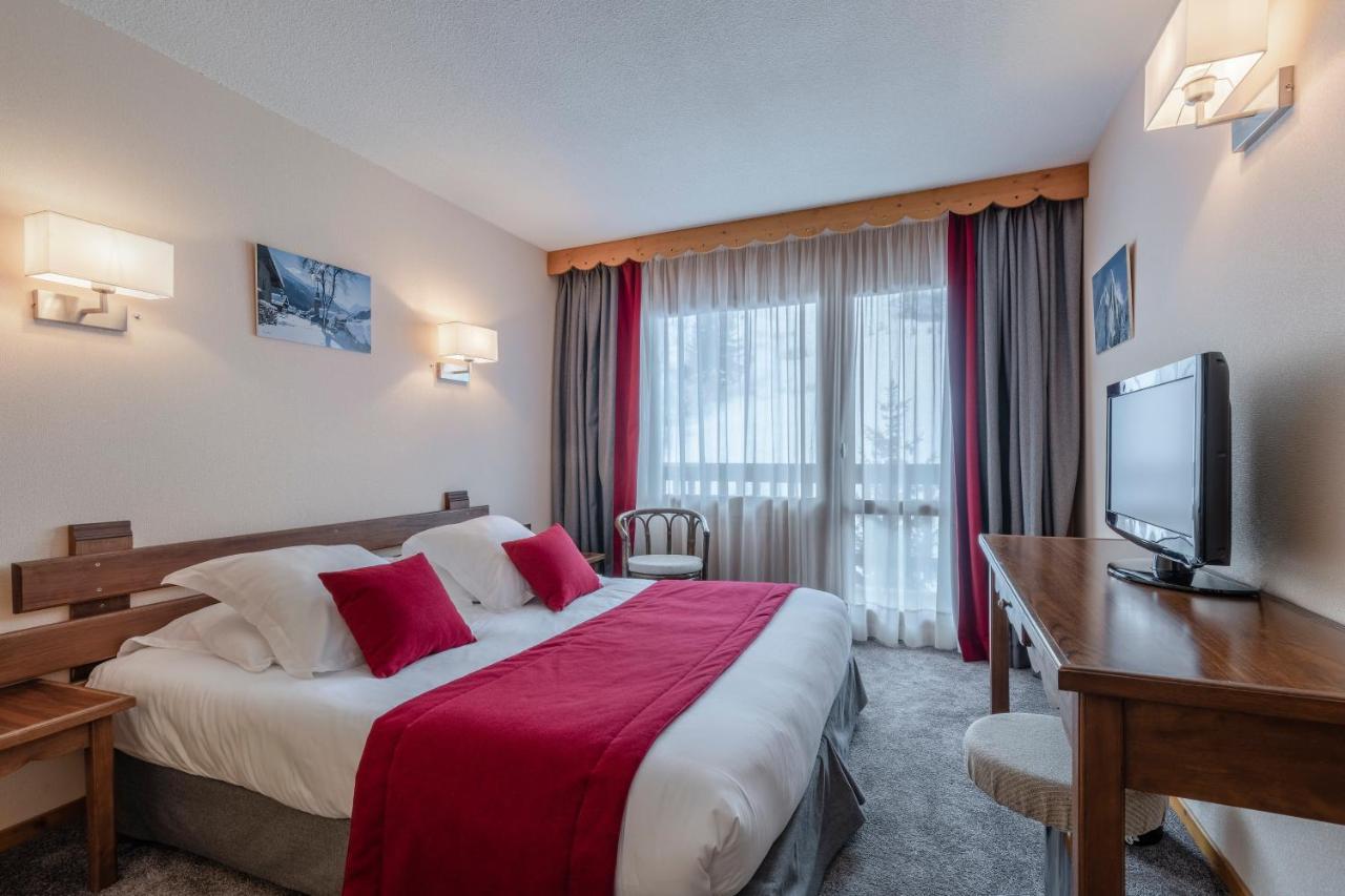 Hotel Les Arolles 3*