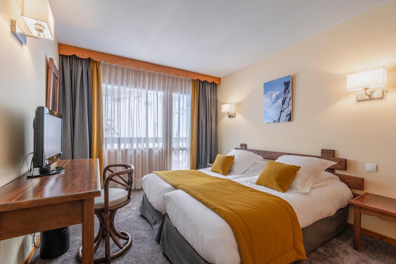 Les Arolles Hotel 3*